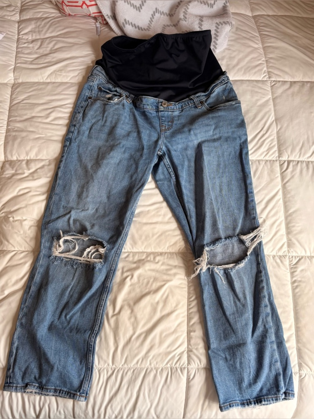 Abercrombie & Fitch Maternity Jeans *Ankle Straight*